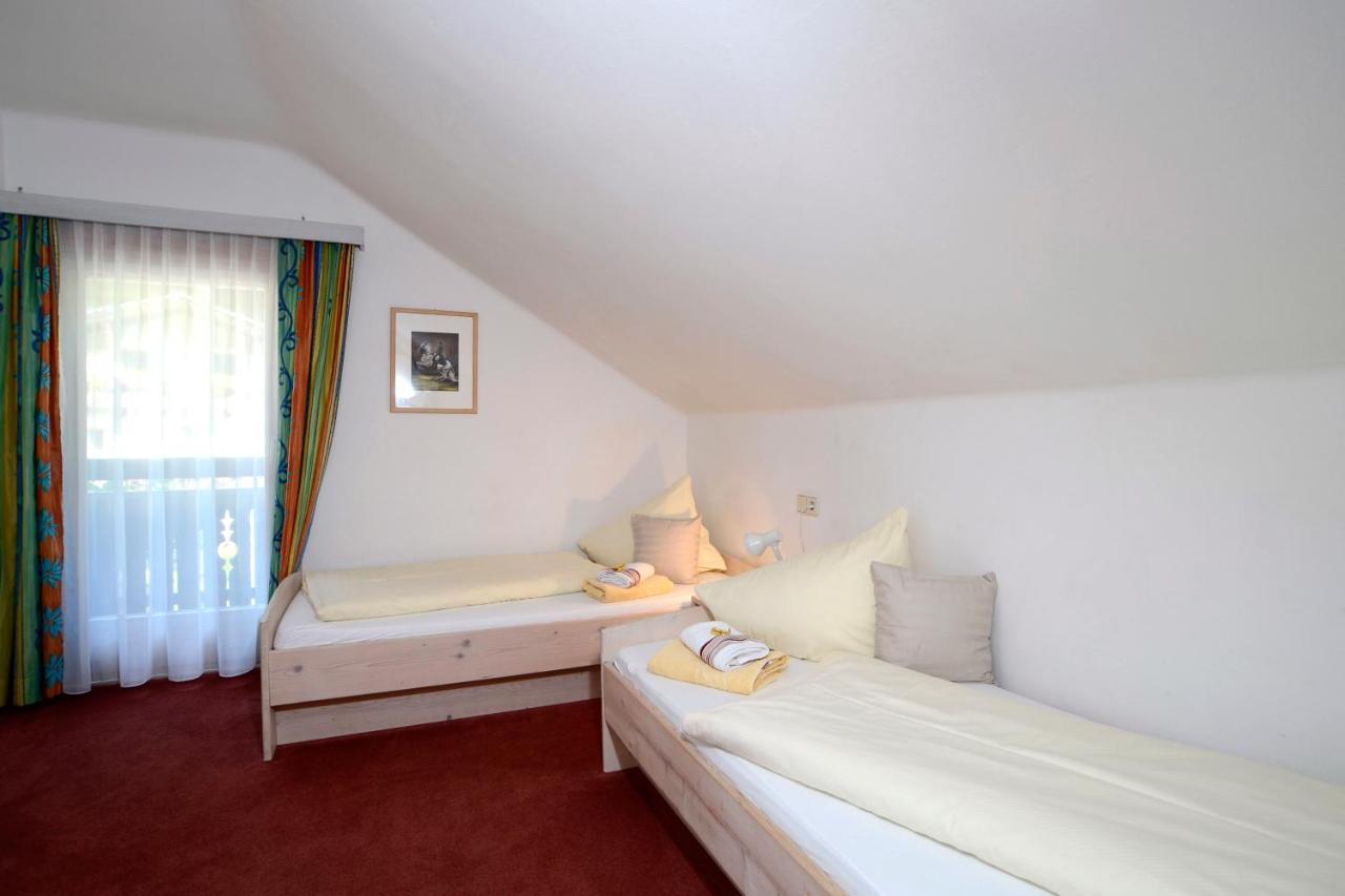 Landhaus Alpenrose - Feriendomizile Pichler Heiligenblut Bagian luar foto