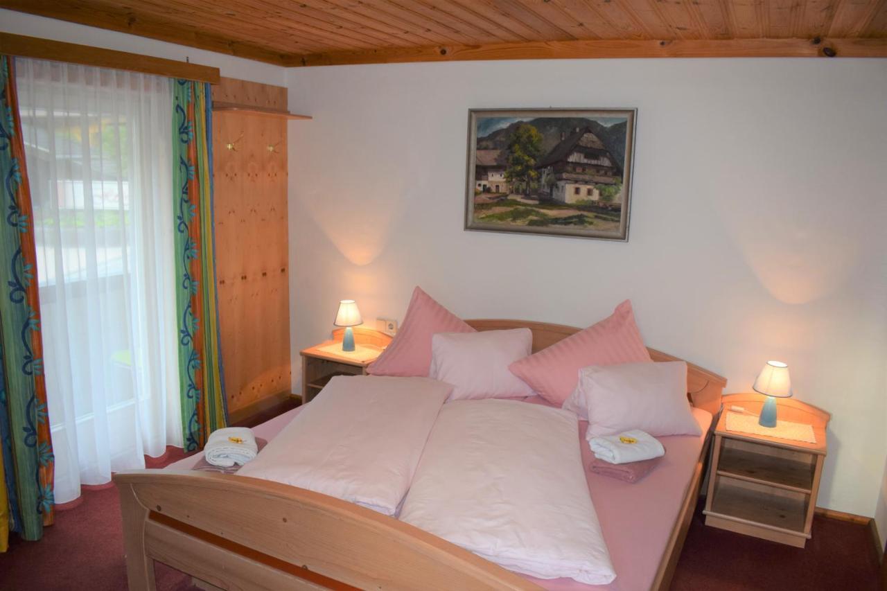 Landhaus Alpenrose - Feriendomizile Pichler Heiligenblut Bagian luar foto