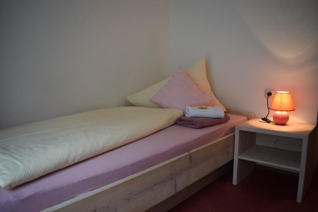 Landhaus Alpenrose - Feriendomizile Pichler Heiligenblut Bagian luar foto
